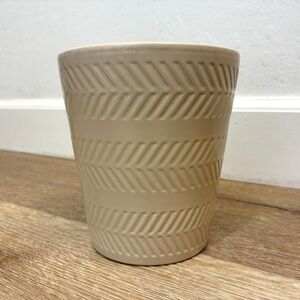 Vintage USA Ceramic Planter Pot Beige Chevron Mid Century 5.5”